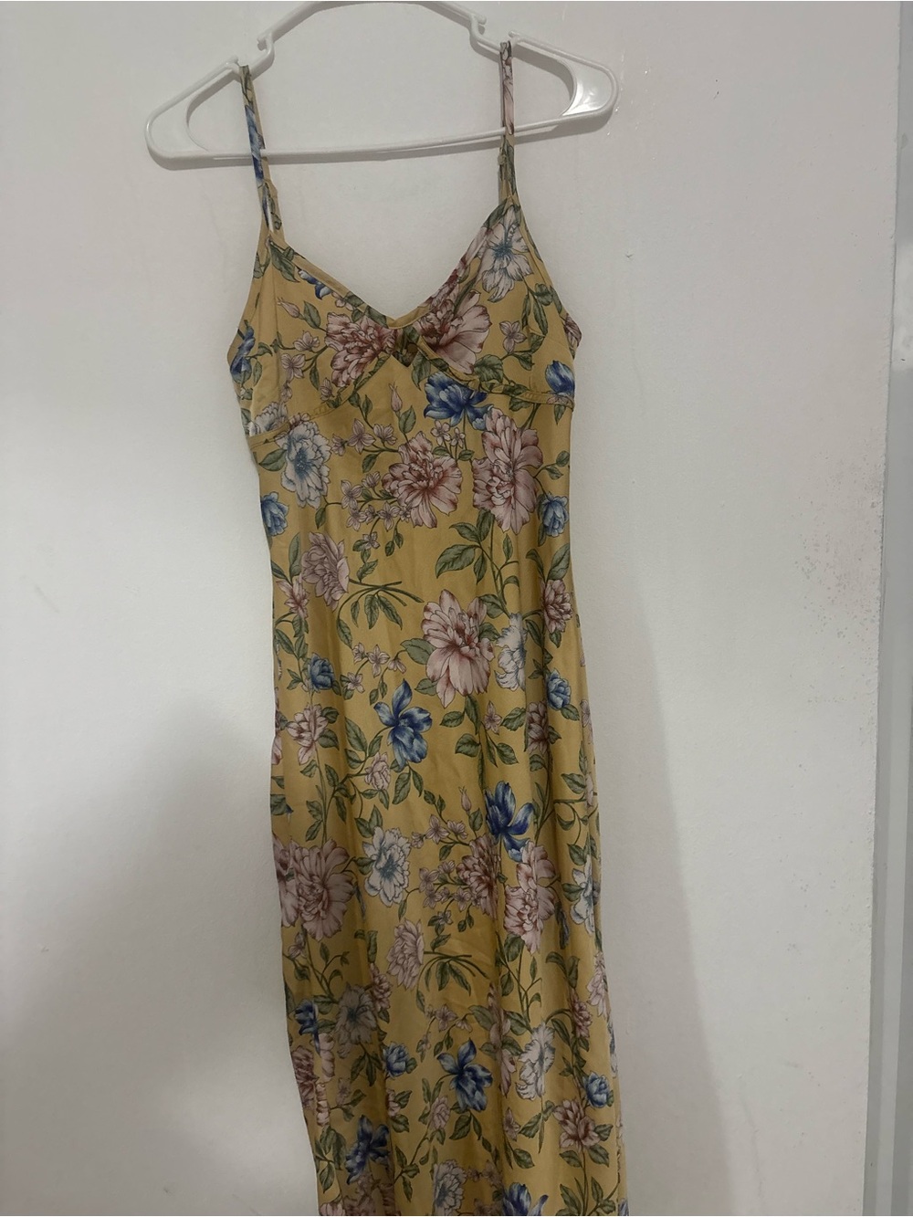 Yellow Floral Spaghetti-Strap Maxi Dress with V-Neck